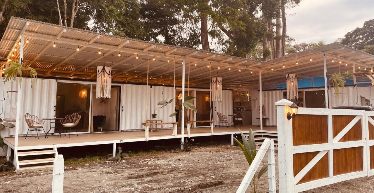 Casa Luce Bed & Breakfast Puerto Viejo de Talamanca Екстериор снимка