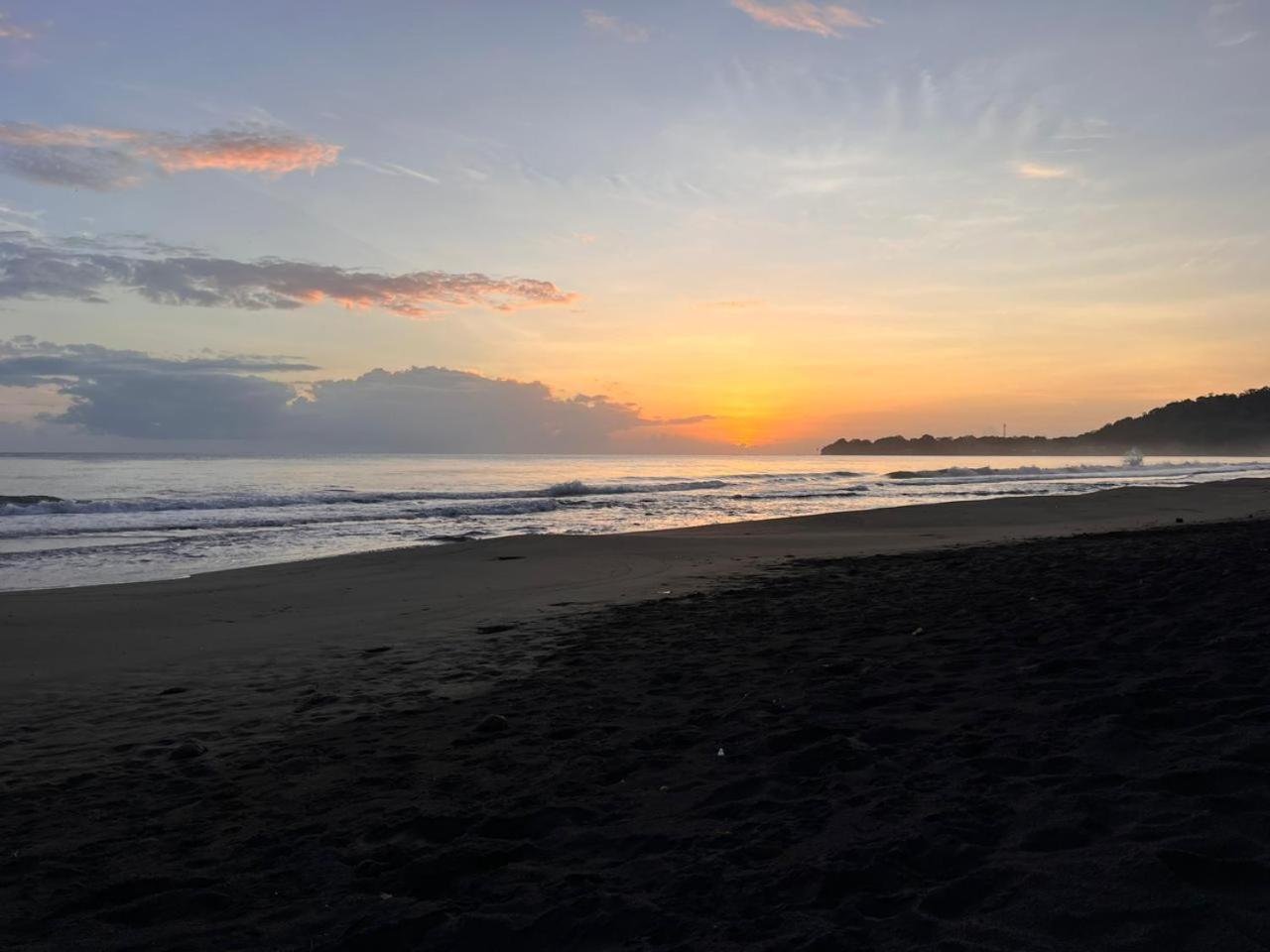 Casa Luce Bed & Breakfast Puerto Viejo de Talamanca Екстериор снимка