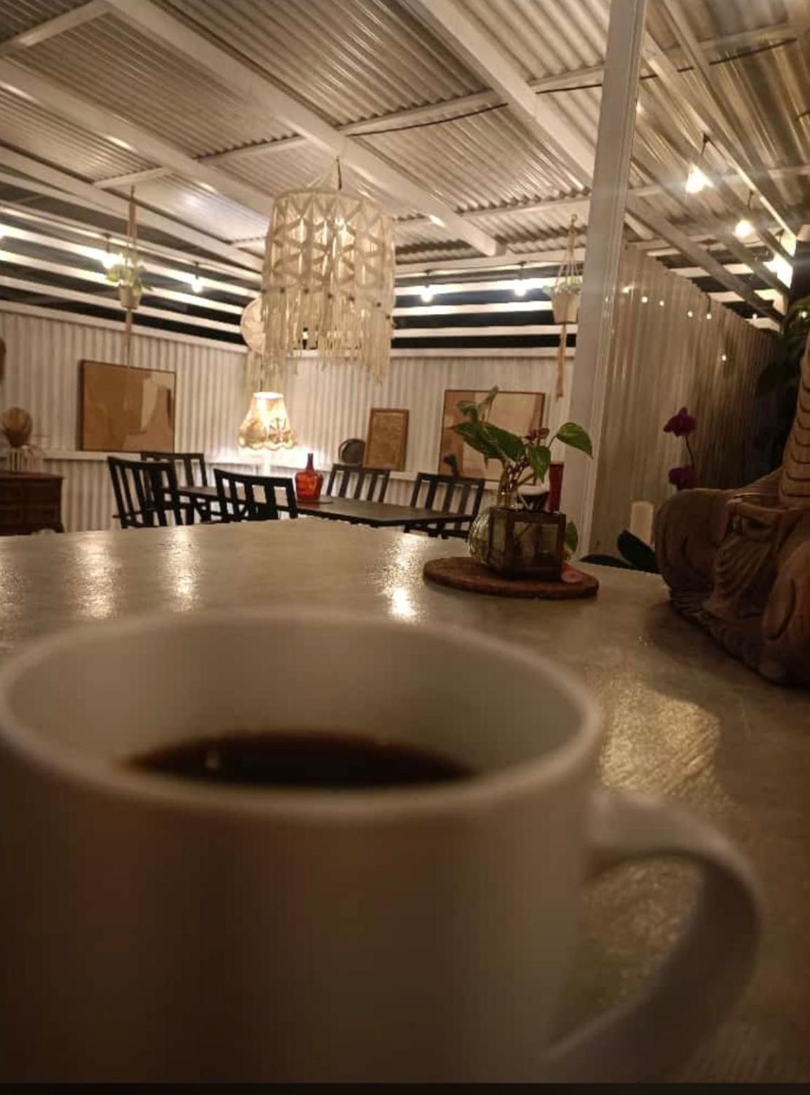 Casa Luce Bed & Breakfast Puerto Viejo de Talamanca Екстериор снимка